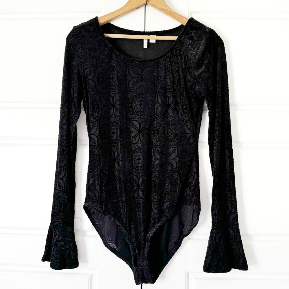Floral Burnout Velvet Bodysuit Medium Black Bell Sleeves Whimsigoth Fairy Grunge